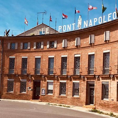 Le Pont Napoleon Moissac Hotel Eksteriør billede